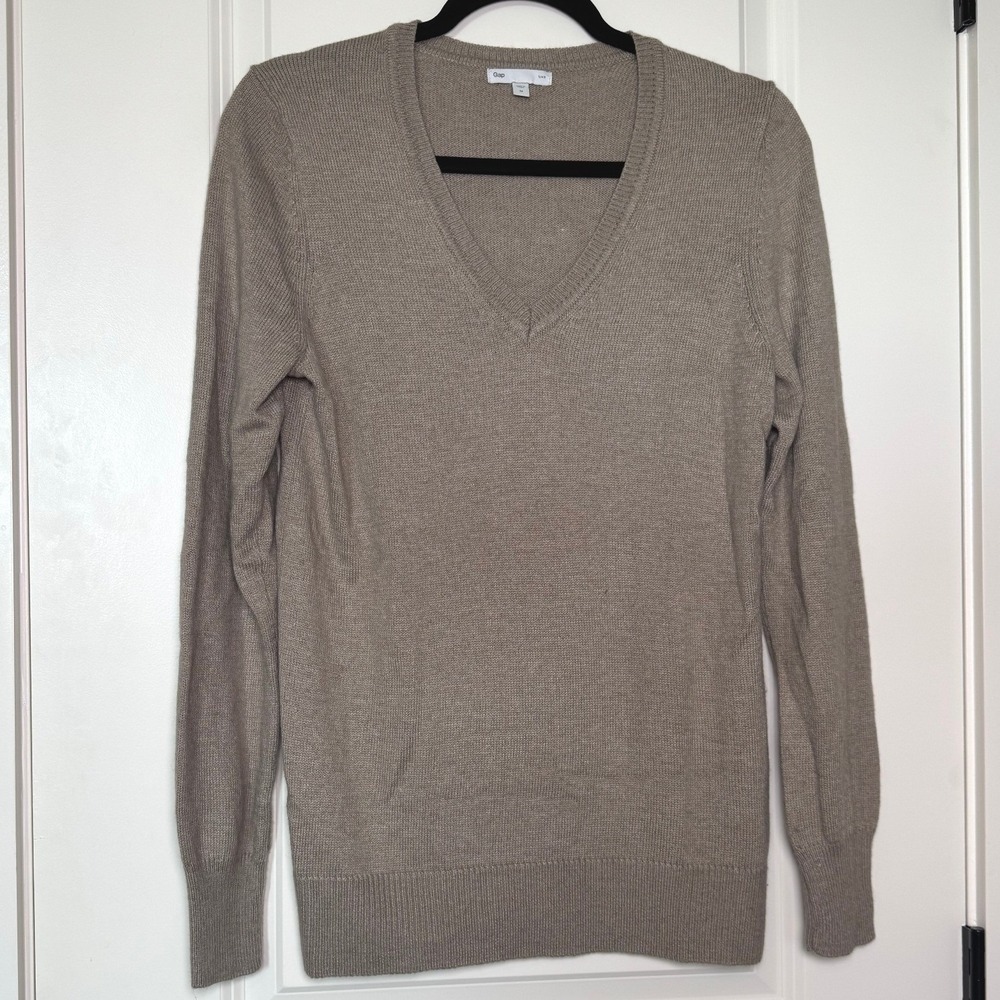 Gap Luxe Womens Taupe V-Neck Angora Blend Knit Sweater 691453-00 Size M